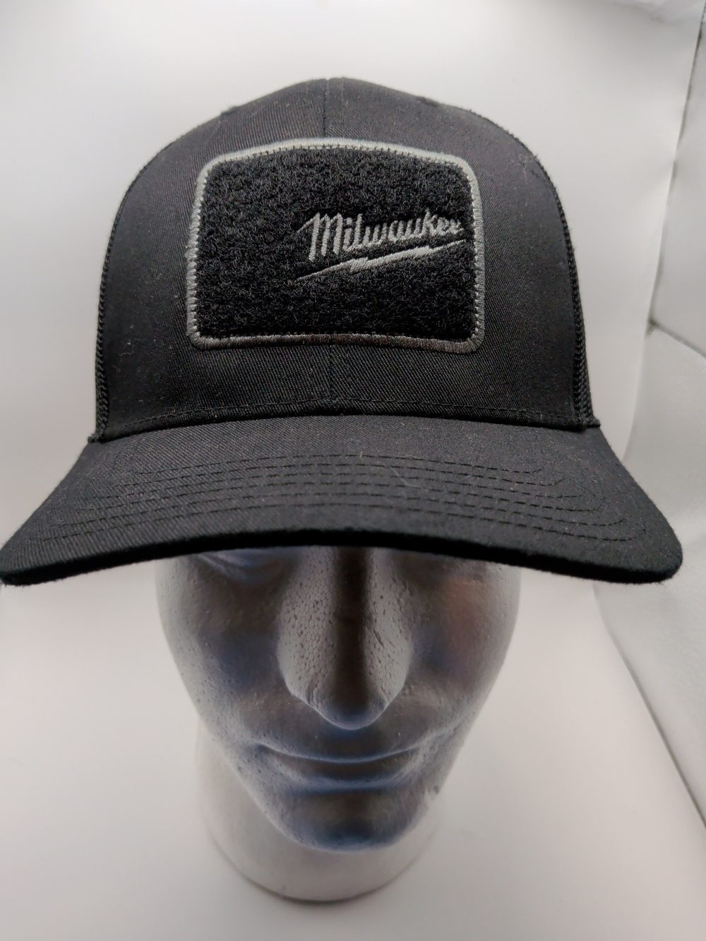 Milwaukee black snapback pump cap (F)